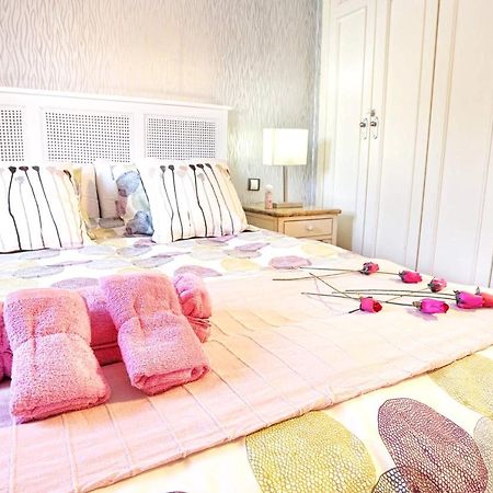 Elegant Villa In 코라레호 외부 사진